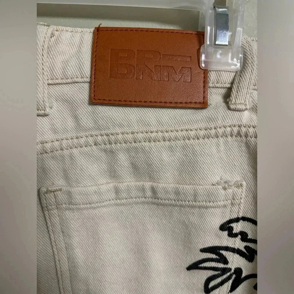 Princess Polly Painted Checkered Graffiti Jeans Size 6 Raw Hem Denim Beige Wide - Picture 2 of 6